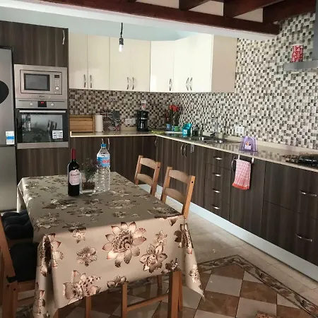 Casa Valentina Ii דירה *